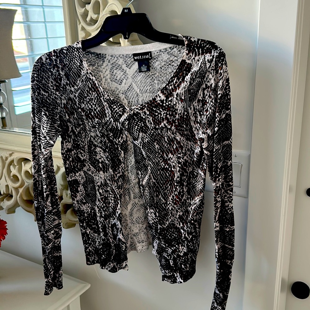Animal print, lightweight sweater, size medium